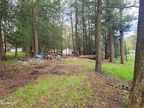 104 Hayes Cir, Flinton, PA 16640