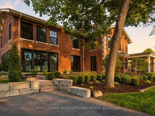 57 Victoria St, Milton, ON L9T 1S6