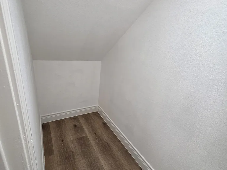 105 N Creek Dr #A/B — Photo 14