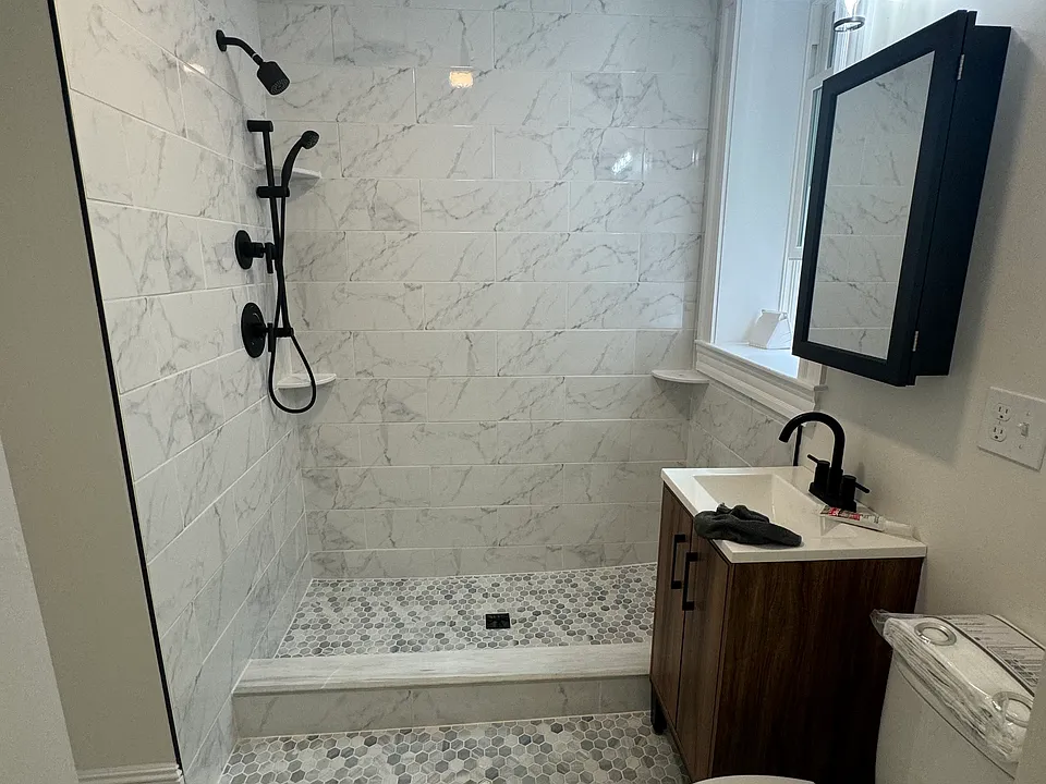 881 Huntington Ave #12