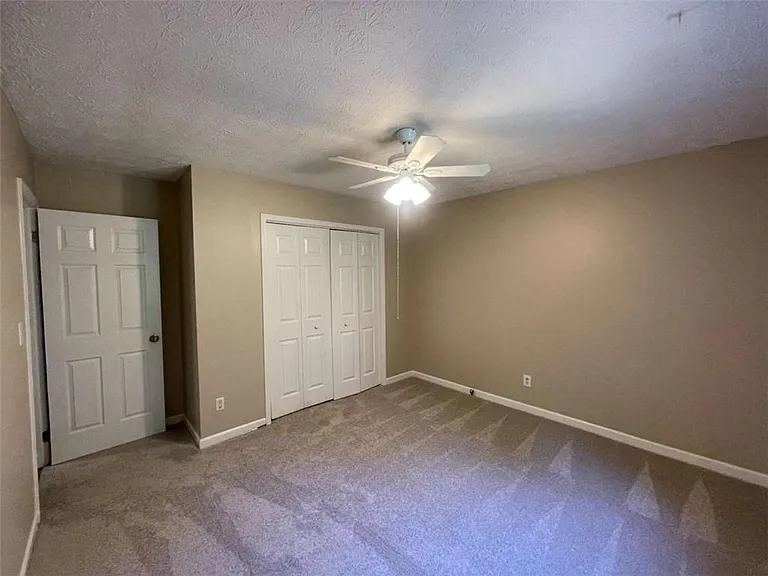 55 Huntridge Dr — Photo 35