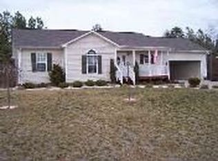 6410 Lake Breeze Ct, Hickory, NC 28601