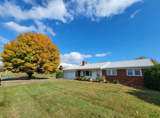 1148 Comers Rock Rd, Elk Creek, VA 24326