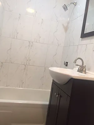 Rented by G2 Realty Group LLC | media 18