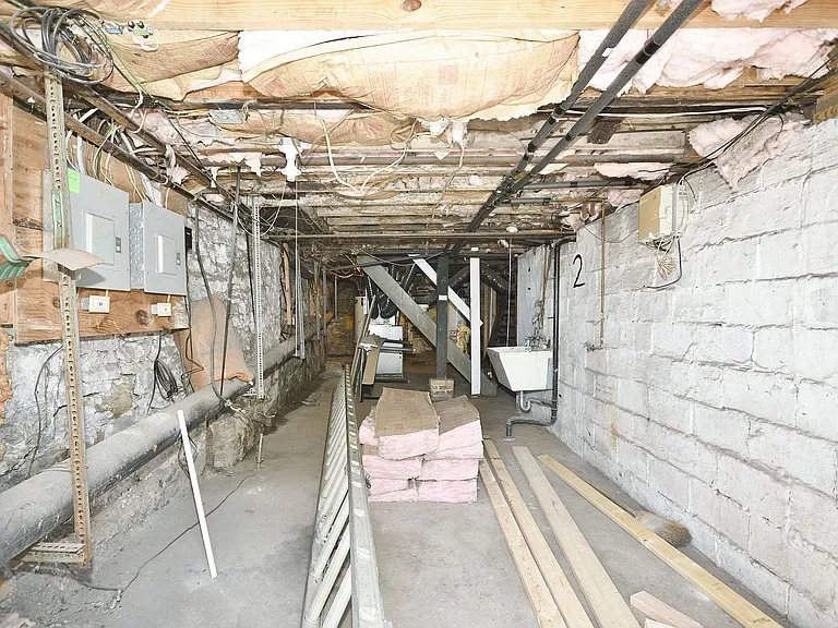 1103 Crosby St #2 — Photo 13