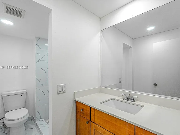 5100 SW 64th Ave #106 — Photo 13