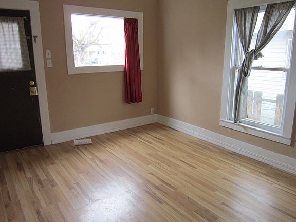 3rd image of 2136 & 2138 Wantland Ave #2138