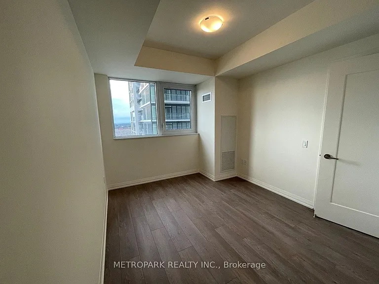 9000 Jane St #1506 — Photo 17