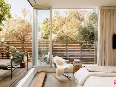 860 Superba Ave, Venice, CA, 90291