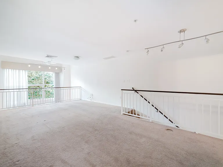1240 India St #301 — Photo 11