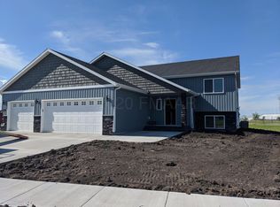 4408 10th St S, Moorhead, MN 56560
