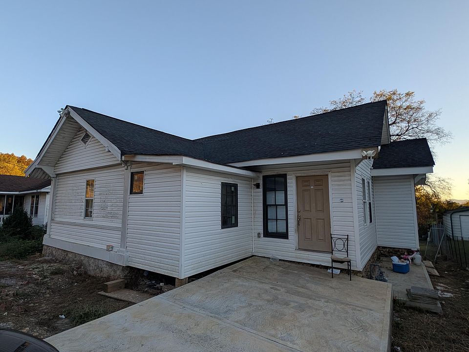 1st image of 2308 Elmendorf St