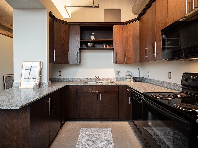 Graphic Arts Lofts — Photo 15