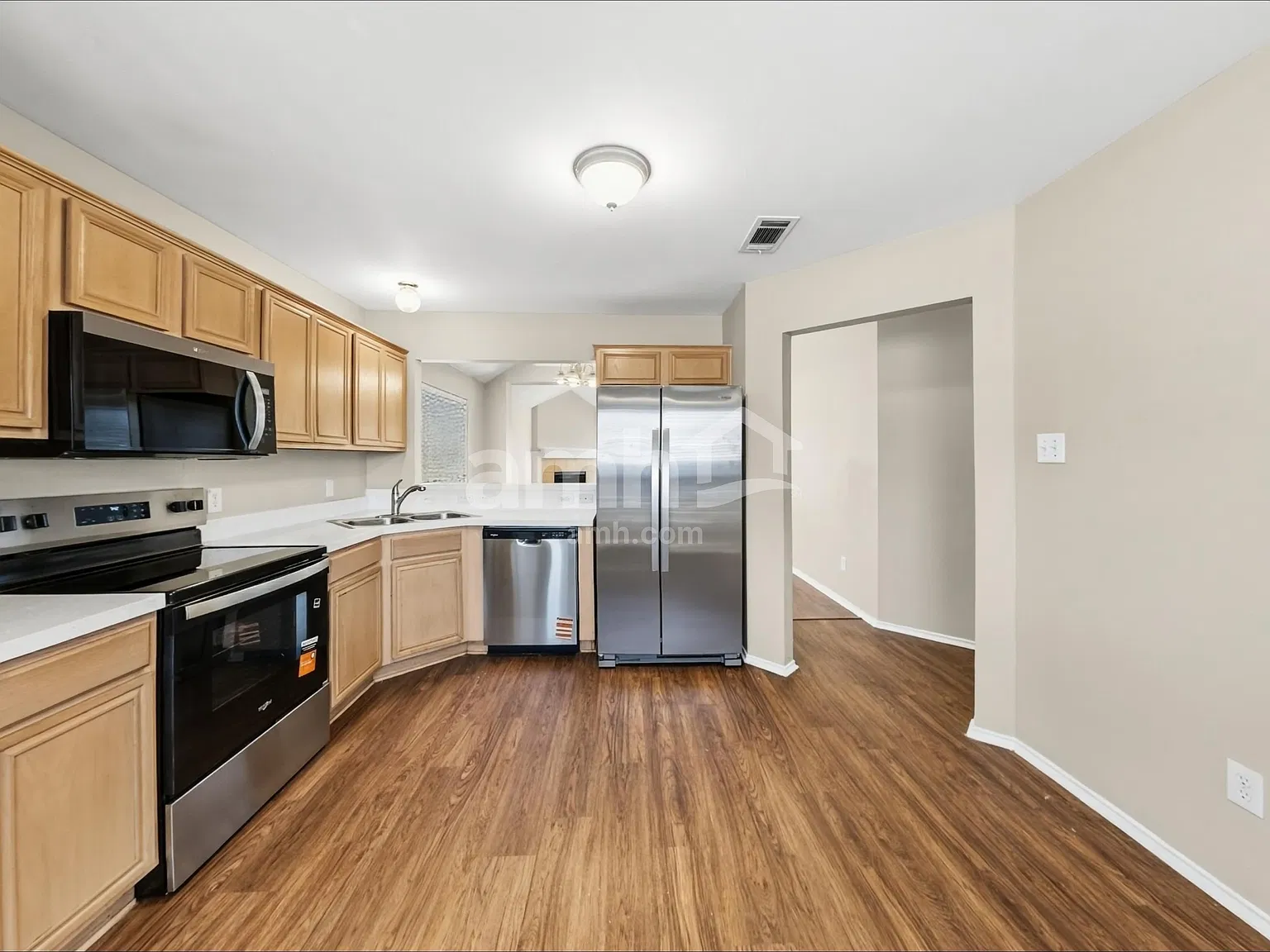 3 bed, 2.0 bath, 1479 sqft, $1,750 — Photo 3