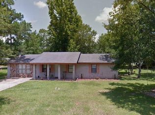 3201 Prescott Dr, Moss Point, MS 39562