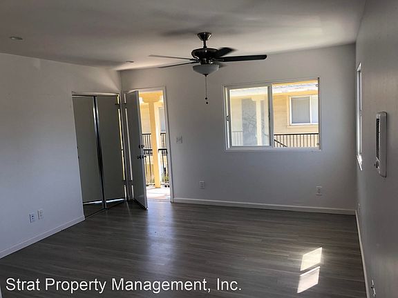 4th image of 3755-3771 Ingraham St #205