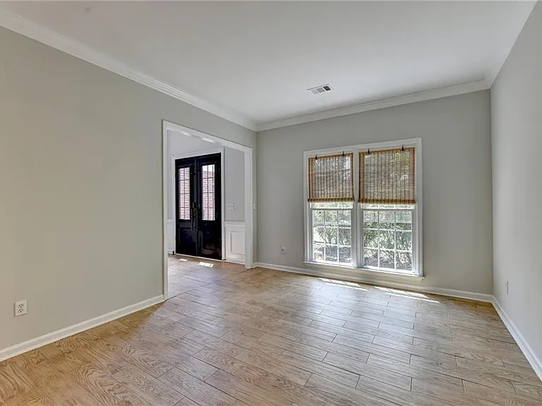 2835 Crestmont Ct — Photo 14