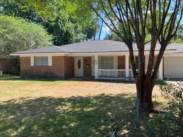 407 Wilson Rd, Conroe, TX 77301
