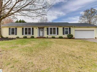 108 Menlo Dr, Simpsonville, SC 29680
