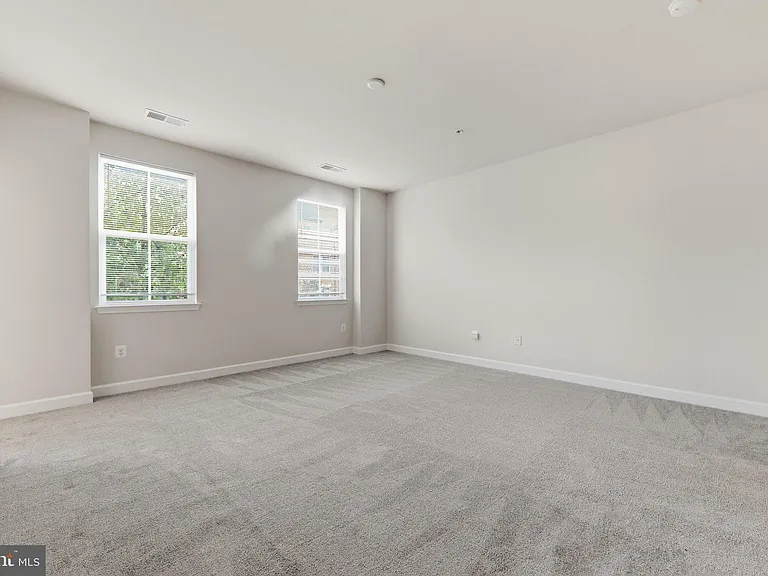317 Community Center Ave — Photo 14