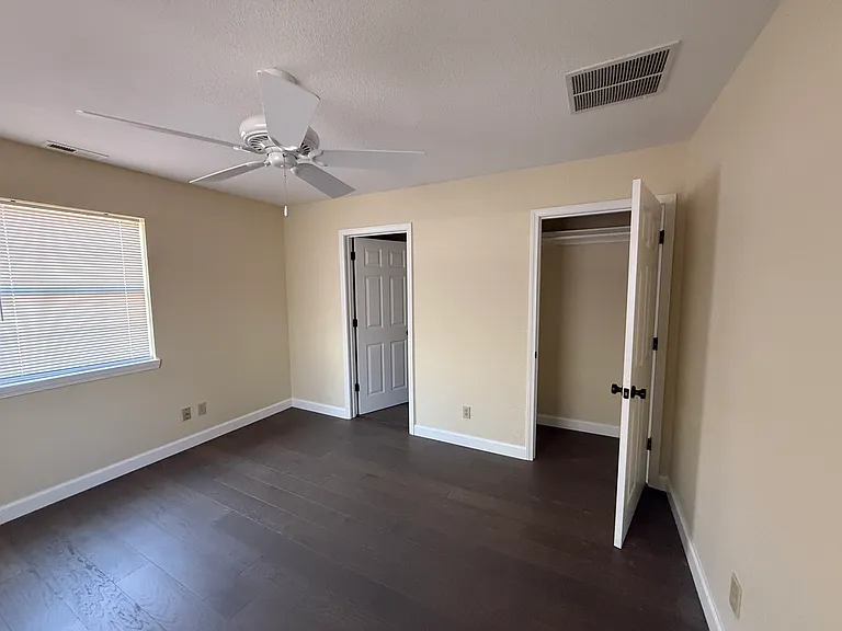 1133 Acacia Club Rd #1 — Photo 6
