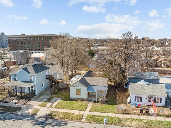 232 S 4th St, Salina, KS 67401