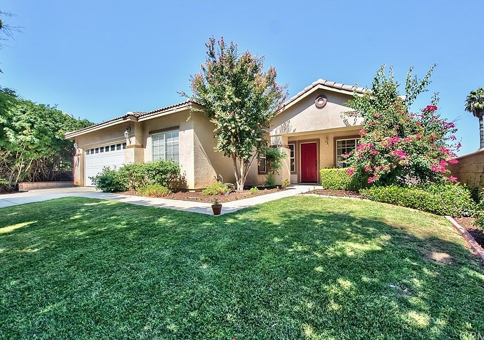 1st image of 3650 Vanderbilt Dr