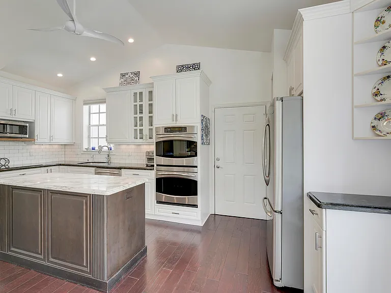 13810 Cross Pointe Ct — Photo 9