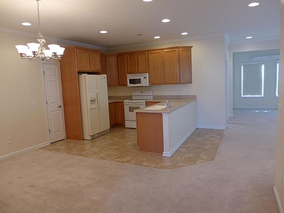 4th image of 9572 Ilene Ct