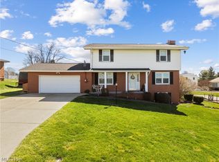 195 Walker Manor Dr, Colliers, WV 26035