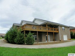 673 Southview Cir, Kodak, TN 37764