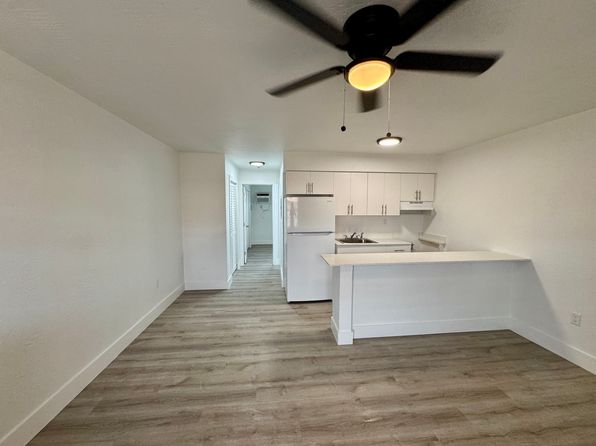 950 W 3rd Ave #17