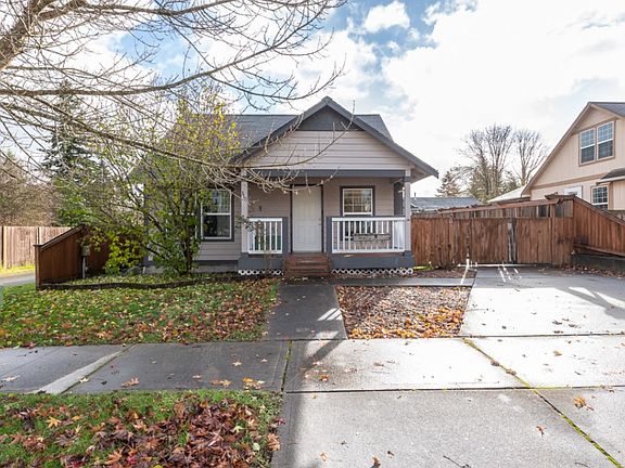 3rd image of 310 Longmire St NW