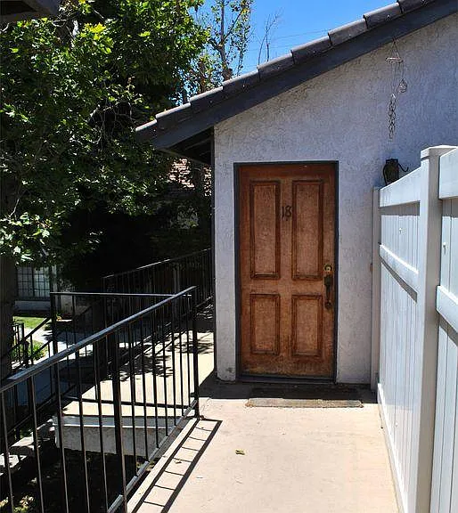 1013 W Linden St #18 — Photo 25