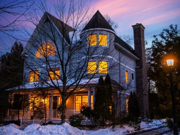 3 Christopher Ct, Montclair Twp., NJ 07042