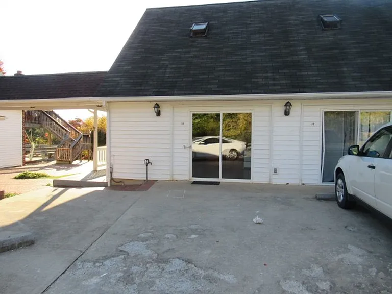105 East Sylva Circle — Photo 1
