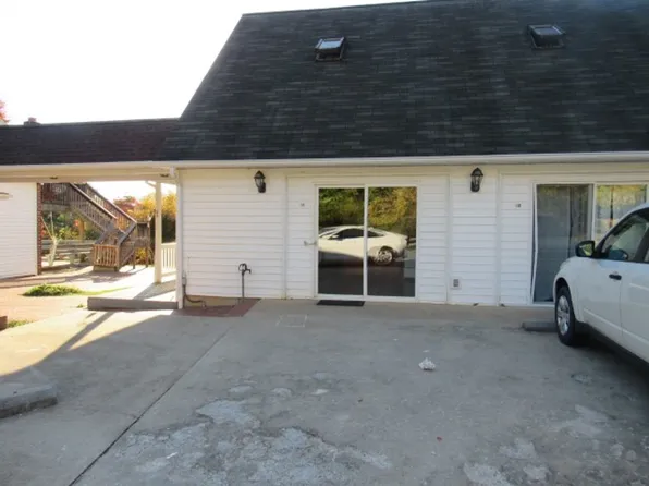 105 East Sylva Circle, 105 E Sylva Cir APT G-1, Sylva, NC 28779