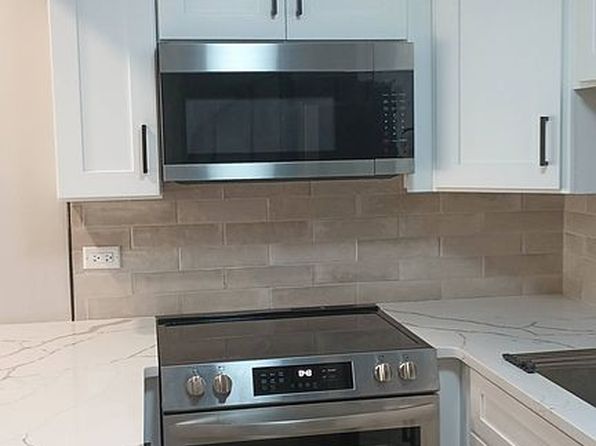 33 Montego Colony APT 5