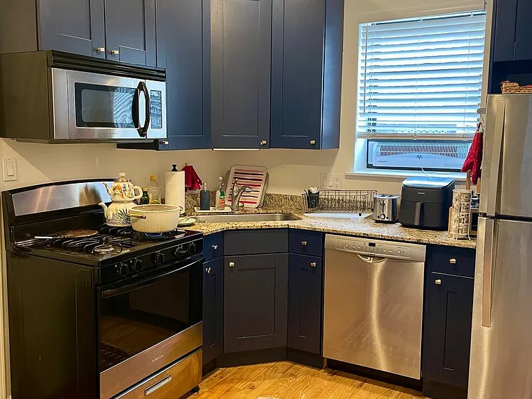 7015 N Wolcott Ave #2 — Photo 10