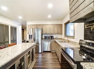 9809 Mintwood Rd, Centerville, OH 45458