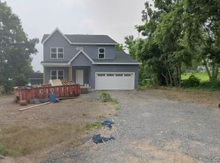 107 Minoa Lakes Dr, Minoa, NY 13116