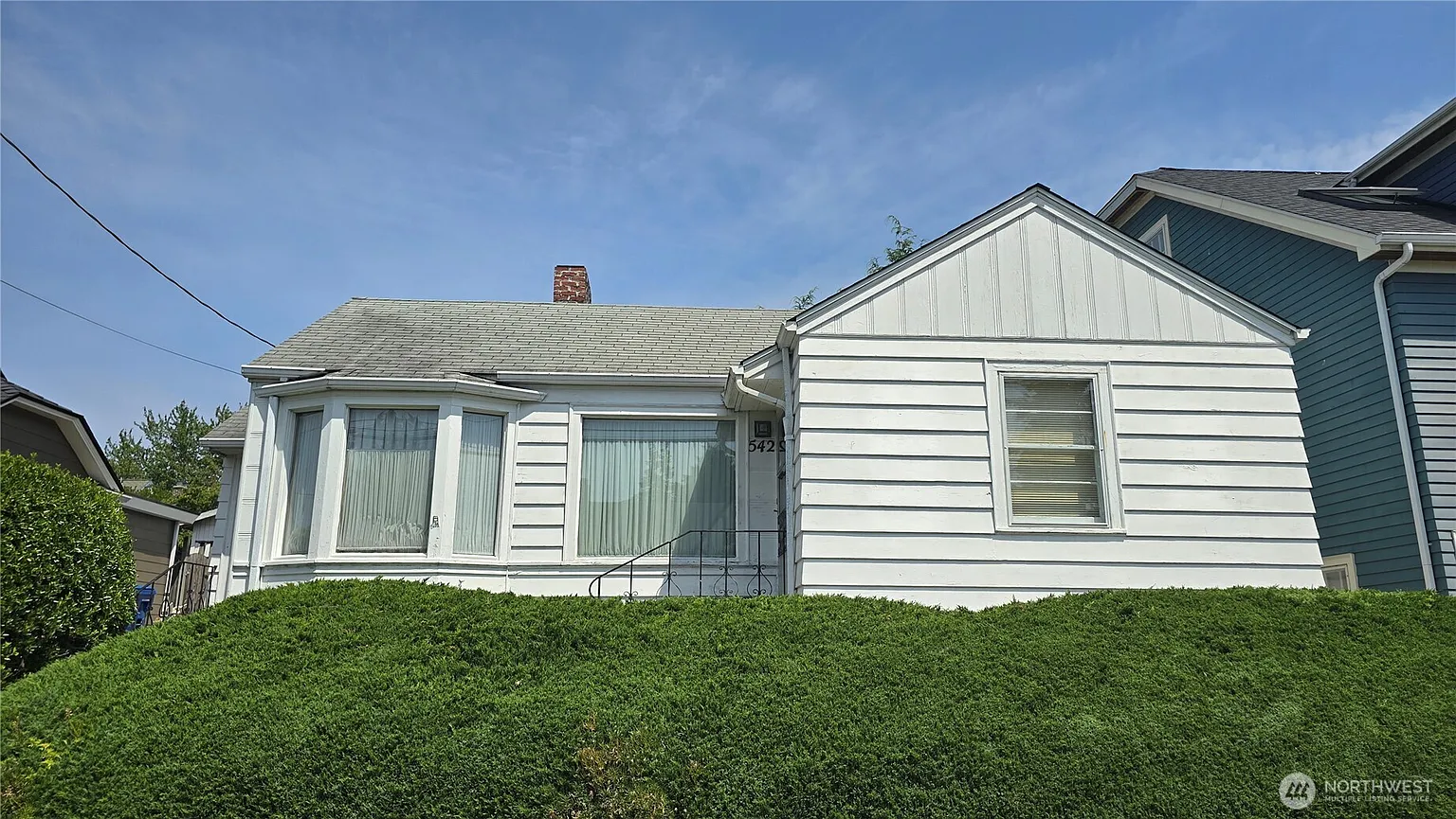 542 NE 81st Street photo 1