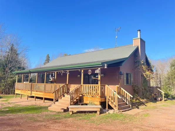 230 Halverson Rd, Skandia, MI 49885