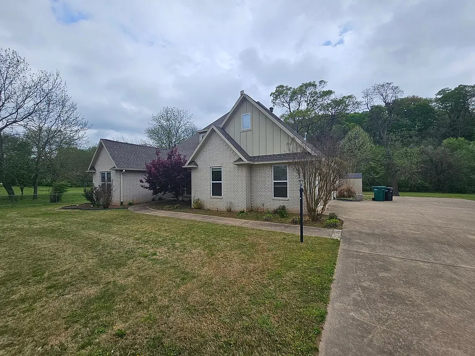 4890 Trout Farm Rd