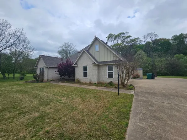 4890 Trout Farm Rd, Springdale, AR 72762