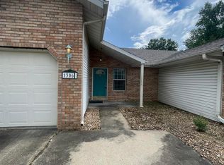1306 Mack Ave APT E, Marion, IL 62959