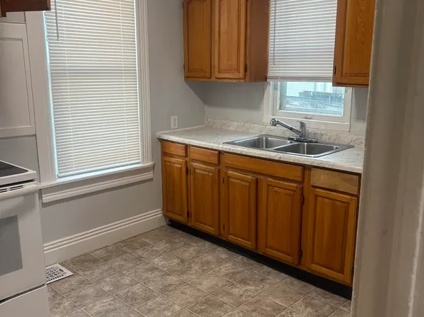 605 S Spring Ave, Sioux Falls, SD 57104