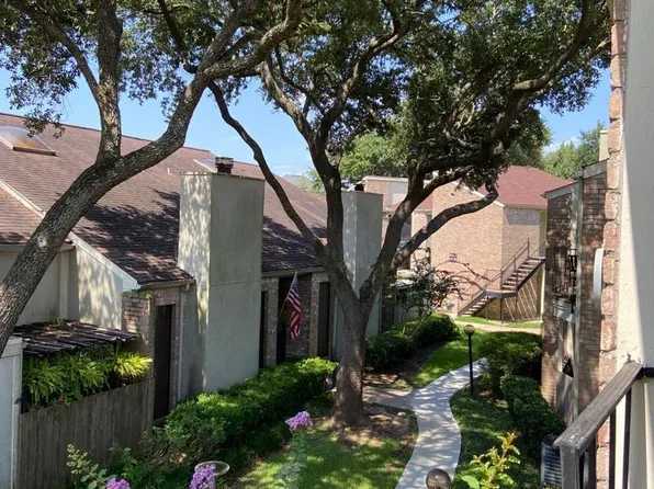 8100 Cambridge St APT 40, Houston, TX 77054