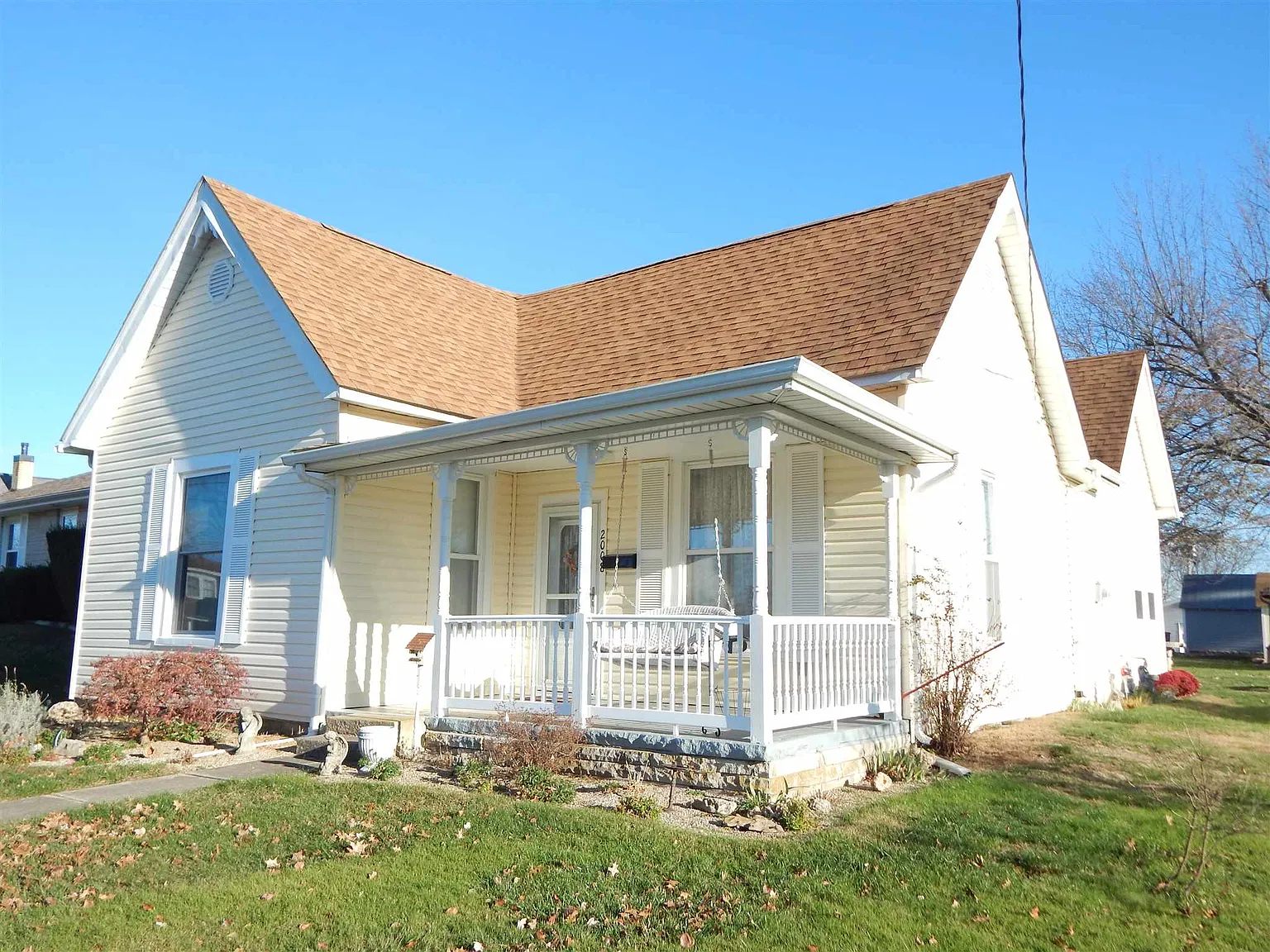 2008 Park Ave photo 1