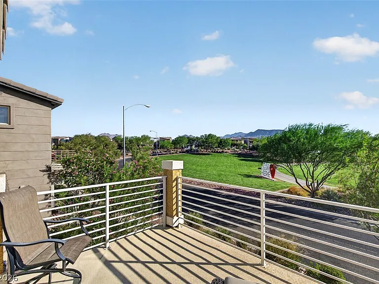 1100 E Sunset Rd — Photo 47